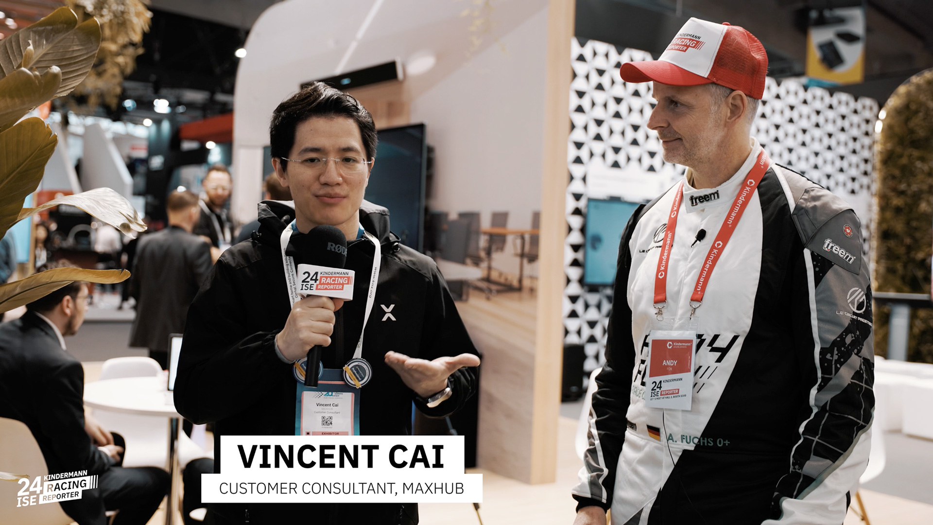 Interview with Vincent Cai,<br/>Customer Consultant, MAXHUB